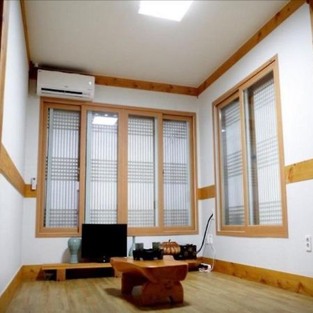 Heungbuga Hanok Jeonju Εξωτερικό φωτογραφία